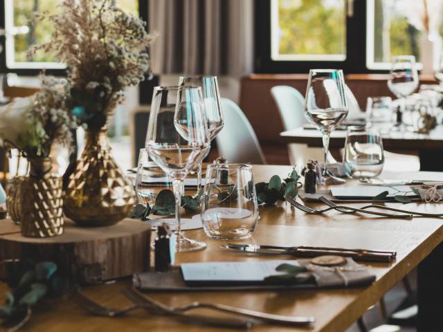 Gedeckter Tisch im Restaurant